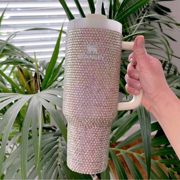 Stanley 40oz Quencher H2.O Flowstate Tumbler - Picture 14 of 15